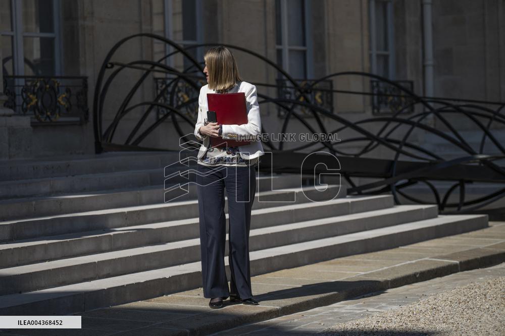 Weekly Cabinet Meeting - Paris