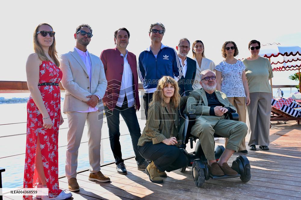 8th Canneseries - Rien Ne T Efface Photocall