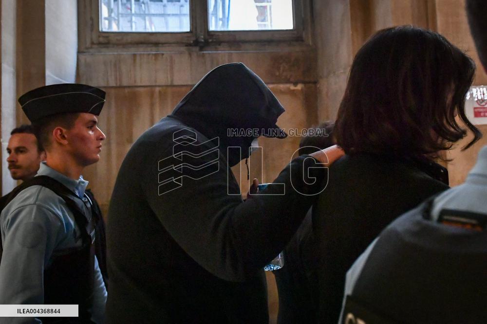 Rue Tronchet theft trial in Paris - FA