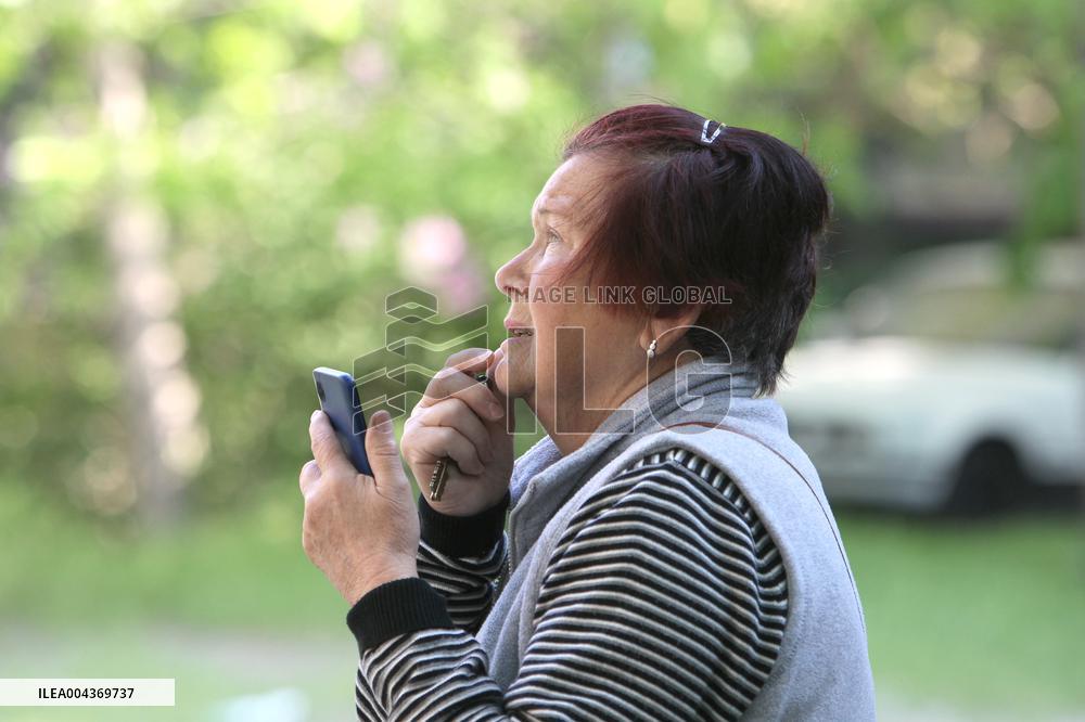 Russian drone hits apartment block in KamianskeRussian drone hits apartment block in Kamianske