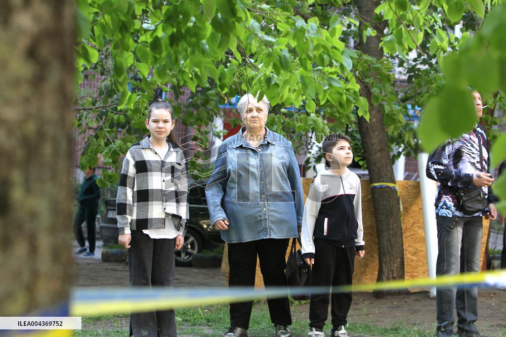 Russian drone hits apartment block in KamianskeRussian drone hits apartment block in Kamianske