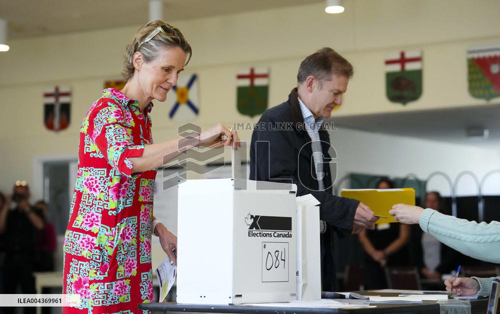 Mark Carney Votes in Ottawa with Wife - Ottawa