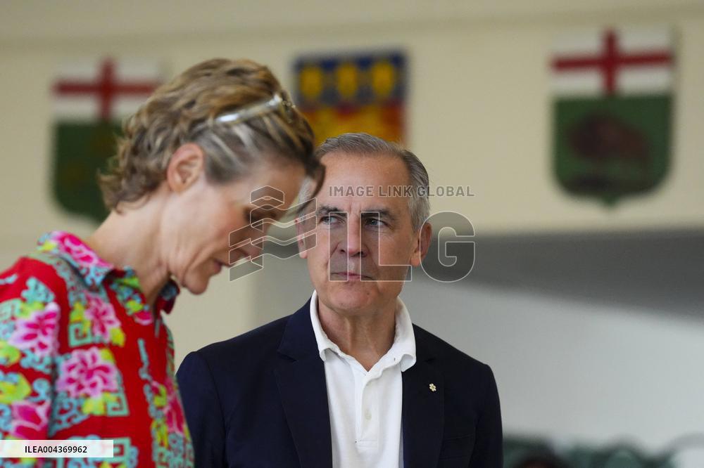 Mark Carney Votes in Ottawa with Wife - Ottawa