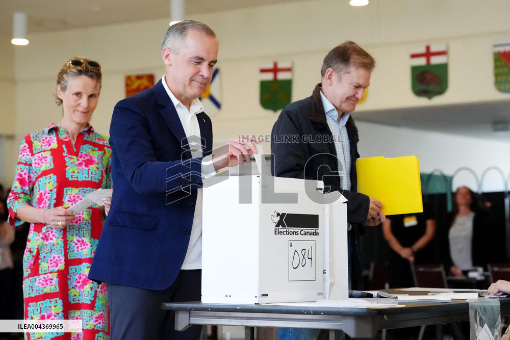 Mark Carney Votes in Ottawa with Wife - Ottawa