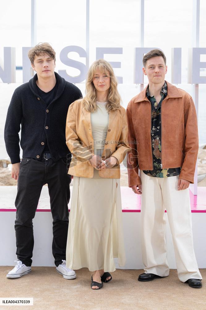 8th Canneseries - Rebound Photocall