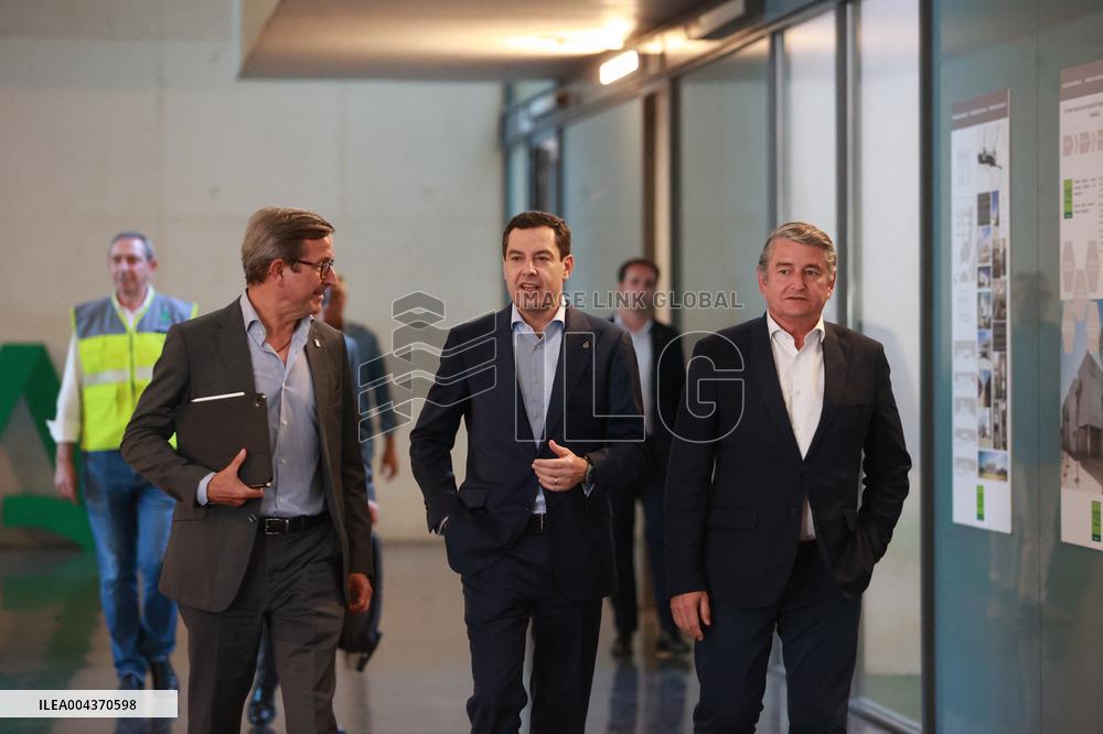 Juanma Moreno Leads Meeting on Andalusian Emergency Blackout - Spain