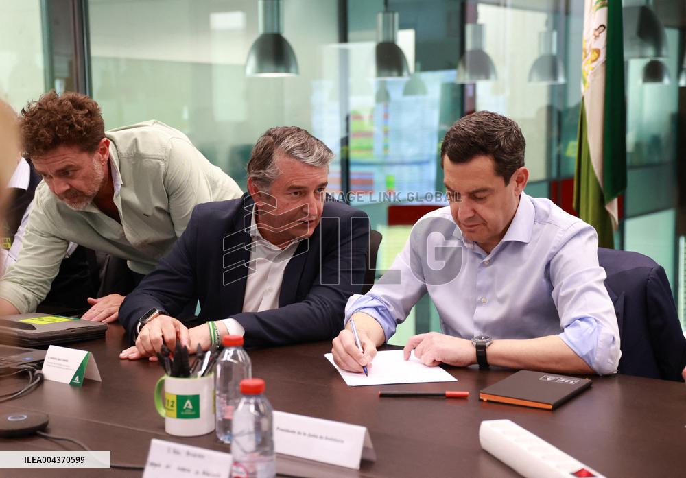 Juanma Moreno Leads Meeting on Andalusian Emergency Blackout - Spain