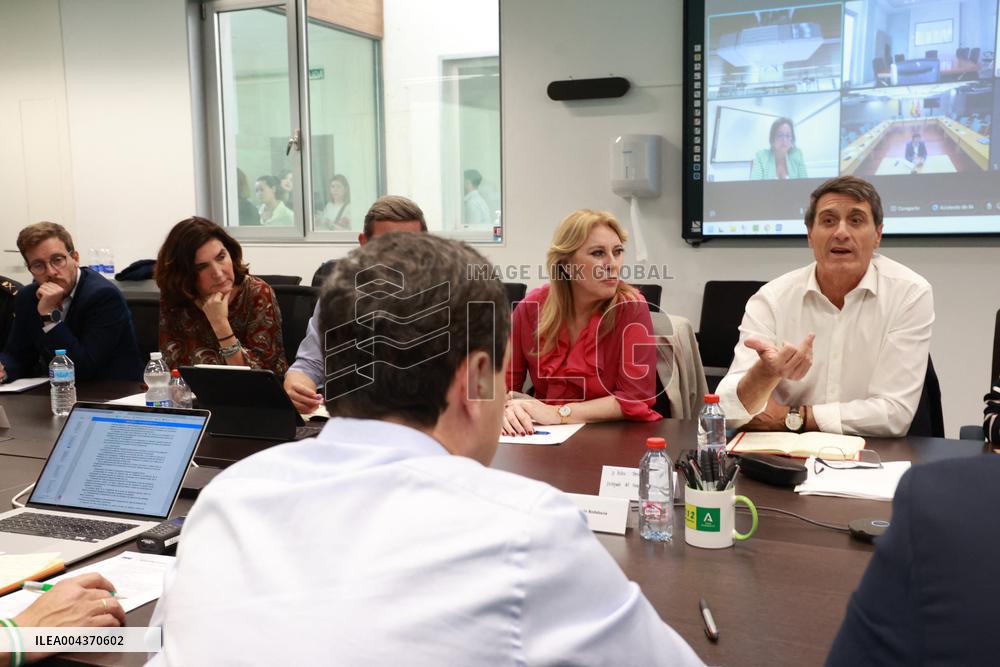 Juanma Moreno Leads Meeting on Andalusian Emergency Blackout - Spain