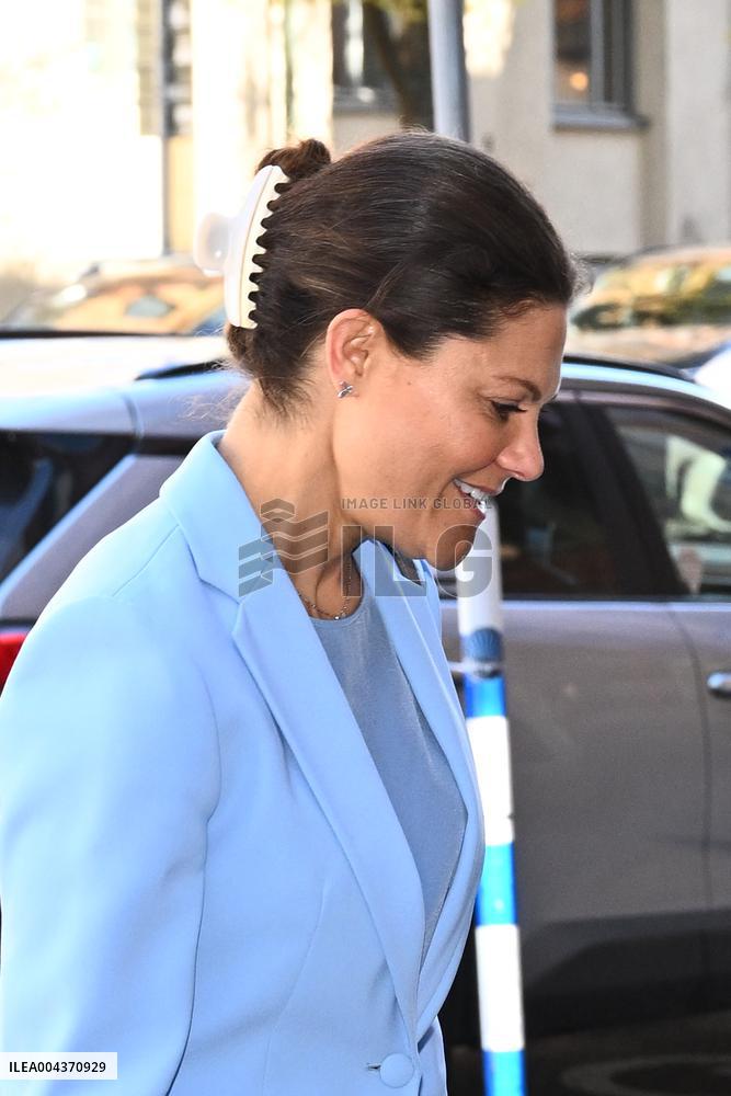 CROWN PRINCESS VICTORIA VISITS THE NATIONAL DEBT