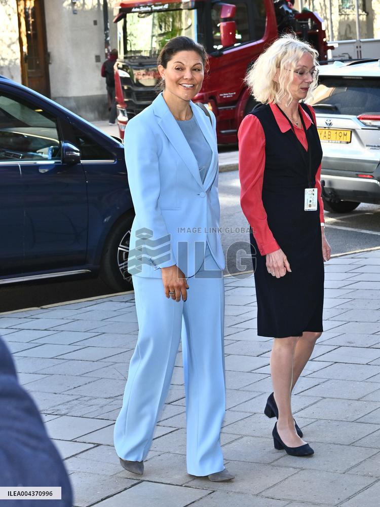 CROWN PRINCESS VICTORIA, PRINCE DANIEL NATIONAL DEBT