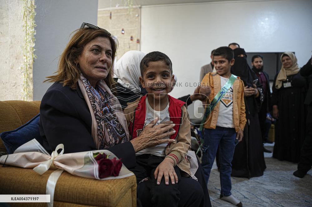 Minister Hind Kabawat Visits Parts of Northern Syria