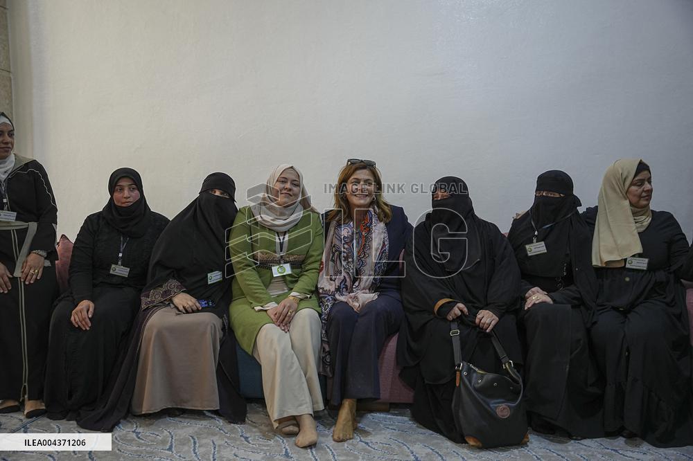 Minister Hind Kabawat Visits Parts of Northern Syria