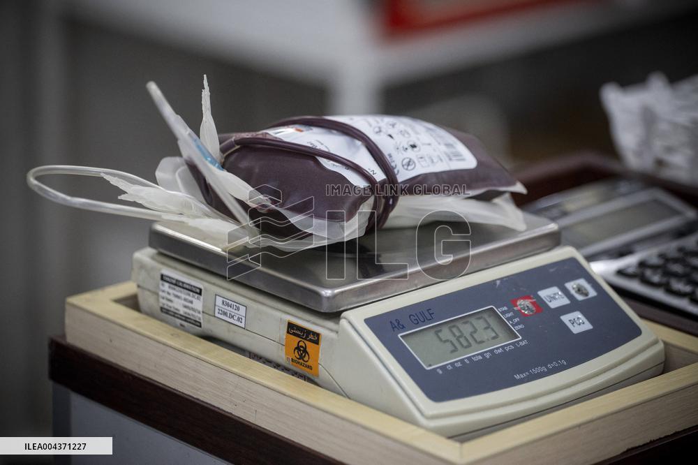 Blood Transfusions for Bandar Abbas Victims - Iran