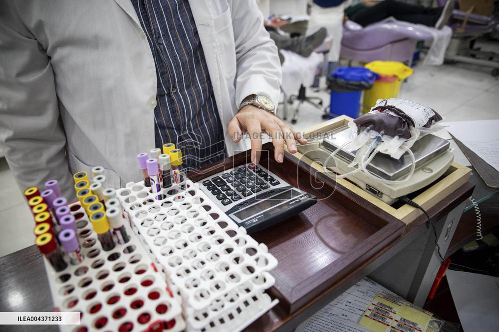 Blood Transfusions for Bandar Abbas Victims - Iran