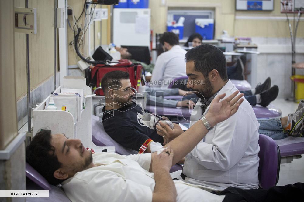 Blood Transfusions for Bandar Abbas Victims - Iran