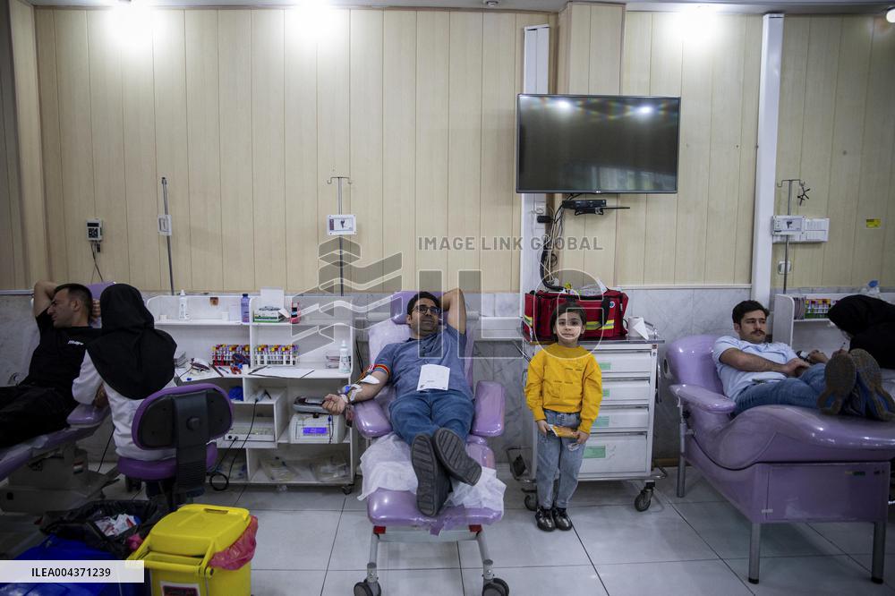 Blood Transfusions for Bandar Abbas Victims - Iran