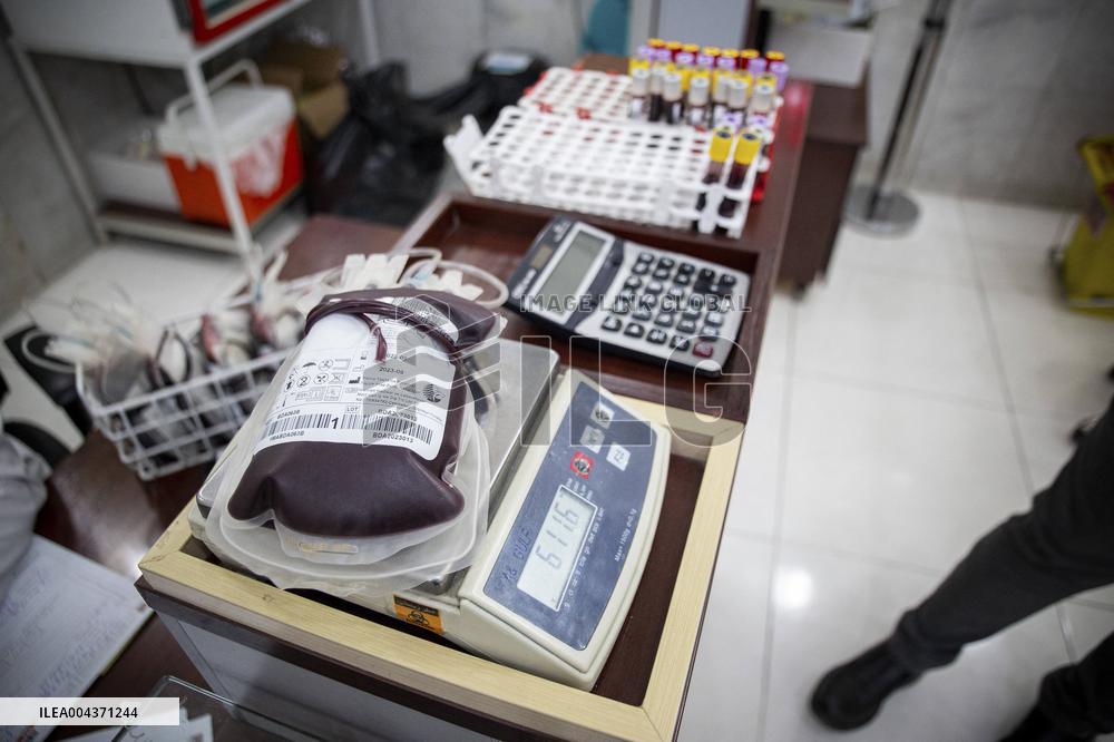 Blood Transfusions for Bandar Abbas Victims - Iran