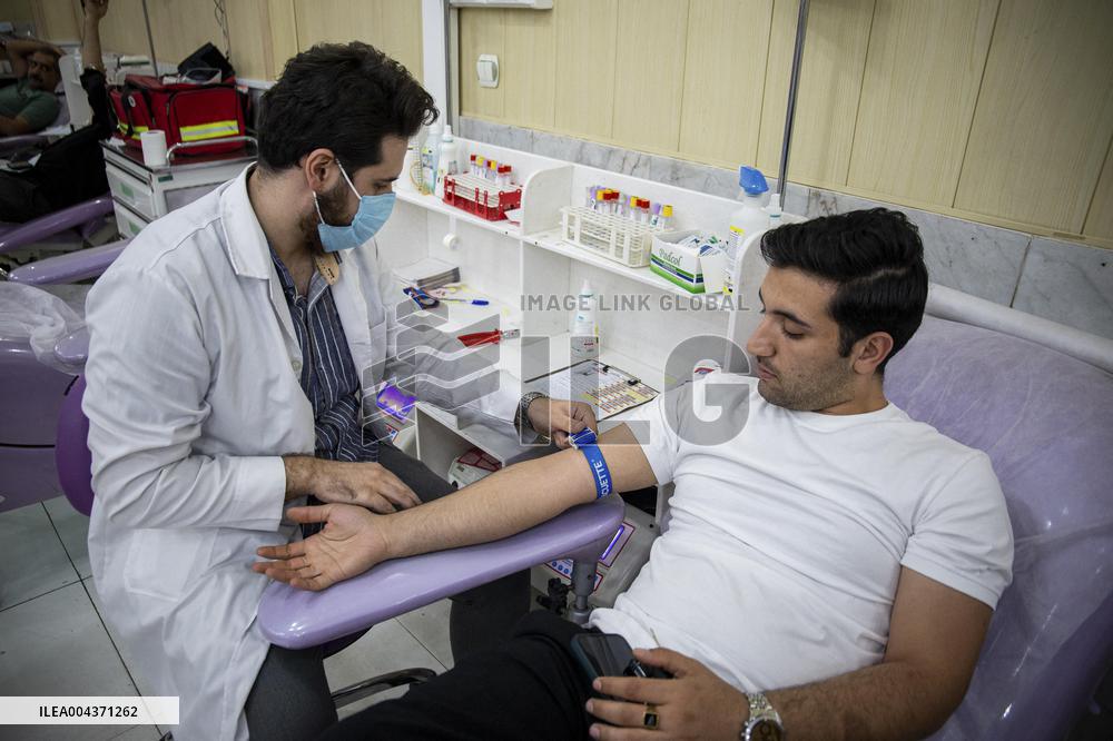 Blood Transfusions for Bandar Abbas Victims - Iran