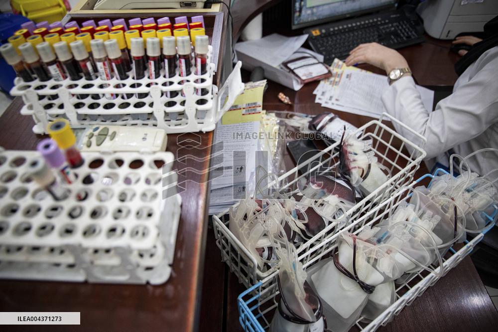Blood Transfusions for Bandar Abbas Victims - Iran