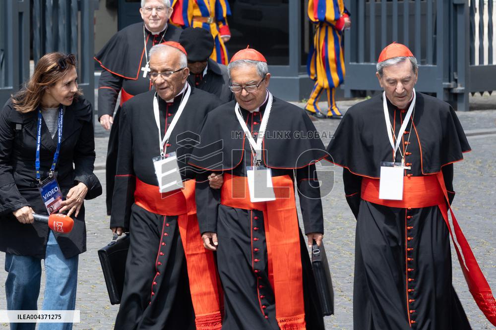 Delegation of Cardinals at Fifth General Congregation - Vatican