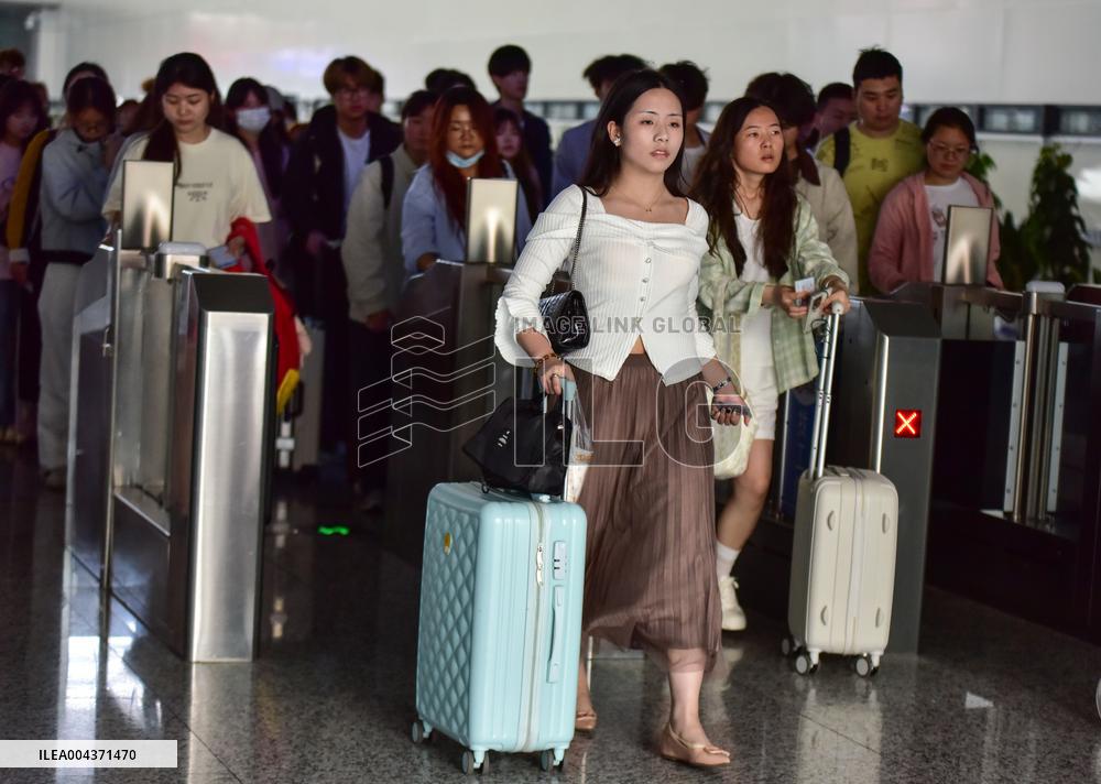 May Day Tour in Fuyang