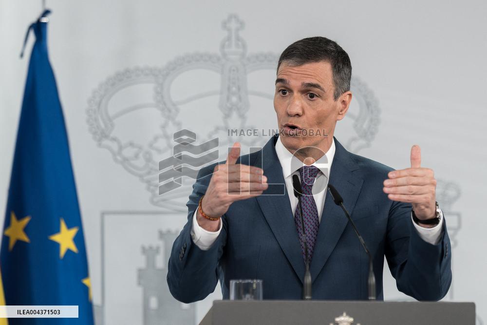 Sanchez Addresses Media on Iberian Blackout Response - Madrid