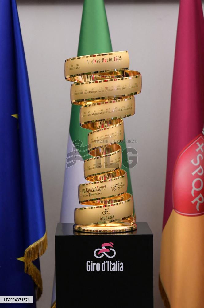 CICLISMO - Giro d'Italia - Presentation Final Stage Arrival in Rome Giro d'Italia