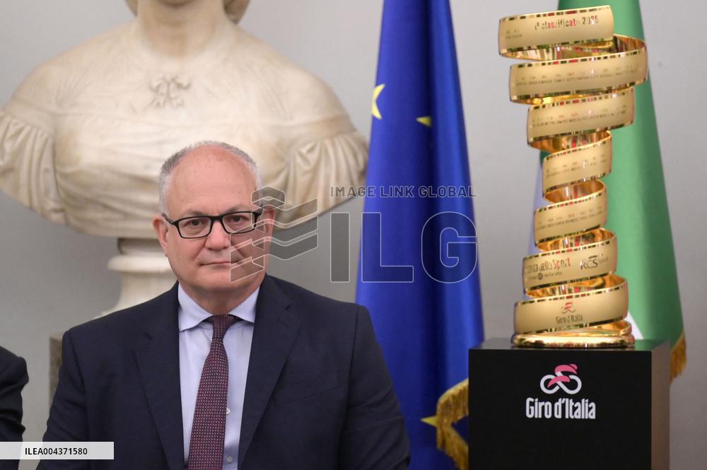 CICLISMO - Giro d'Italia - Presentation Final Stage Arrival in Rome Giro d'Italia