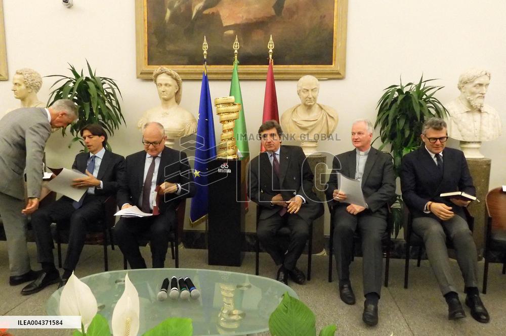 CICLISMO - Giro d'Italia - Presentation Final Stage Arrival in Rome Giro d'Italia