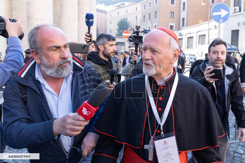 Delegation of Cardinals at Fifth General Congregation - Vatican
