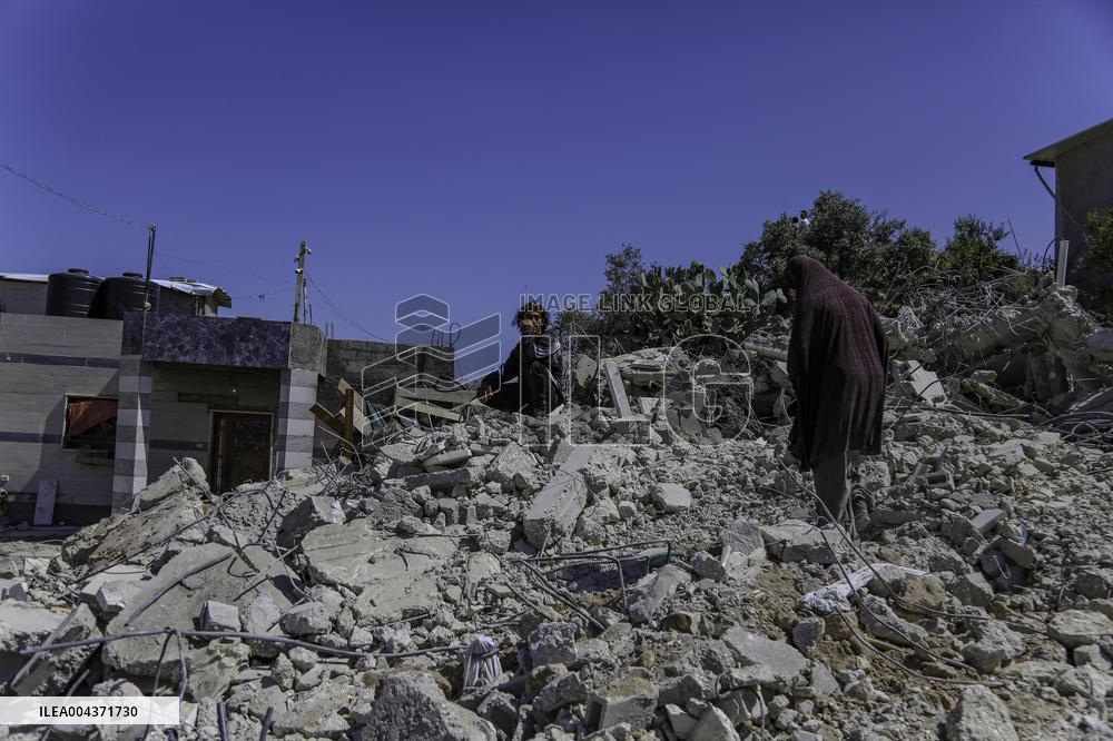 Israeli Occupying Forces Demolish Palestinian Homes - Hebron