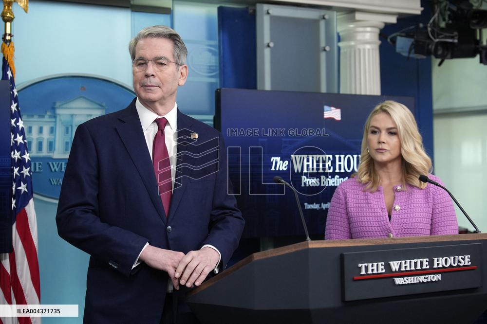 White House press briefing - Washington