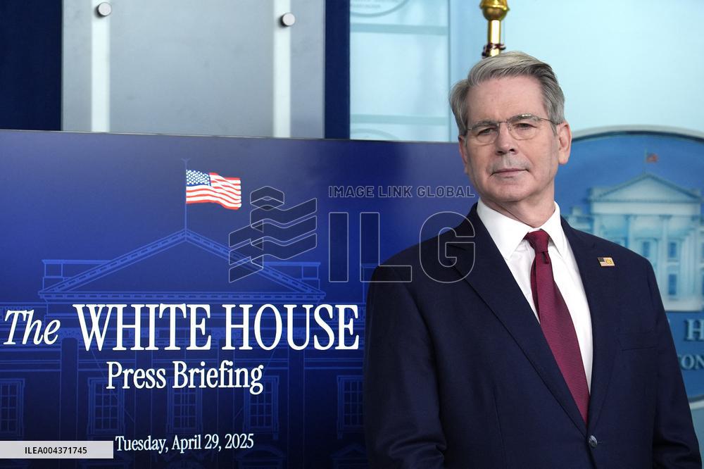 White House press briefing - Washington