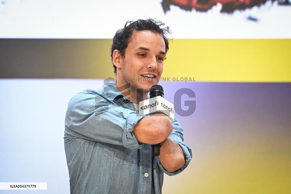 Reveal of Mc Laren Racing Car for The 24 Hours of Le Mans - Paris