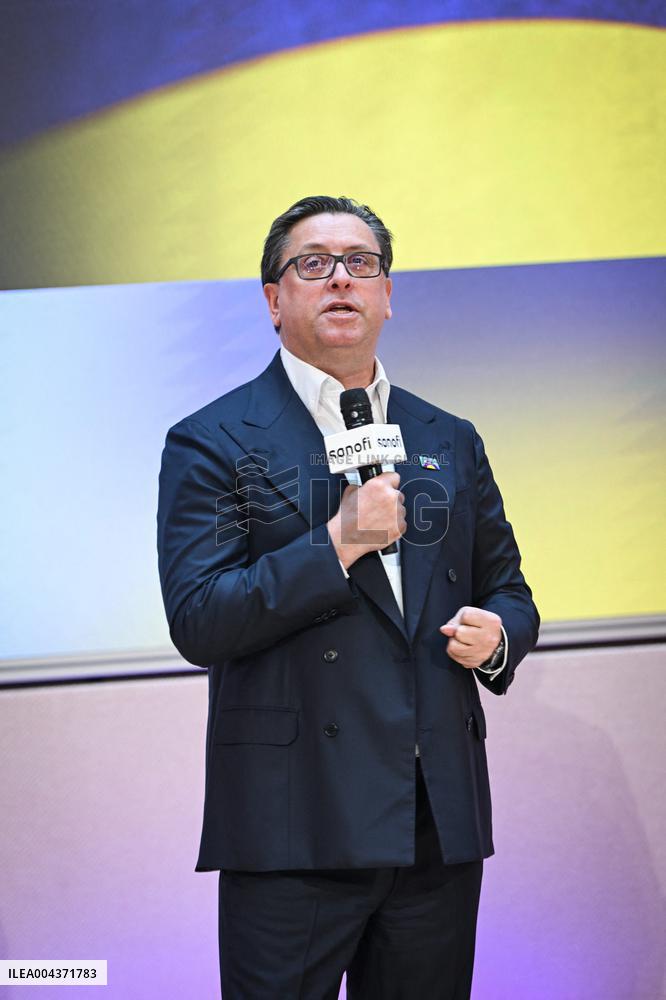 Reveal of Mc Laren Racing Car for The 24 Hours of Le Mans - Paris