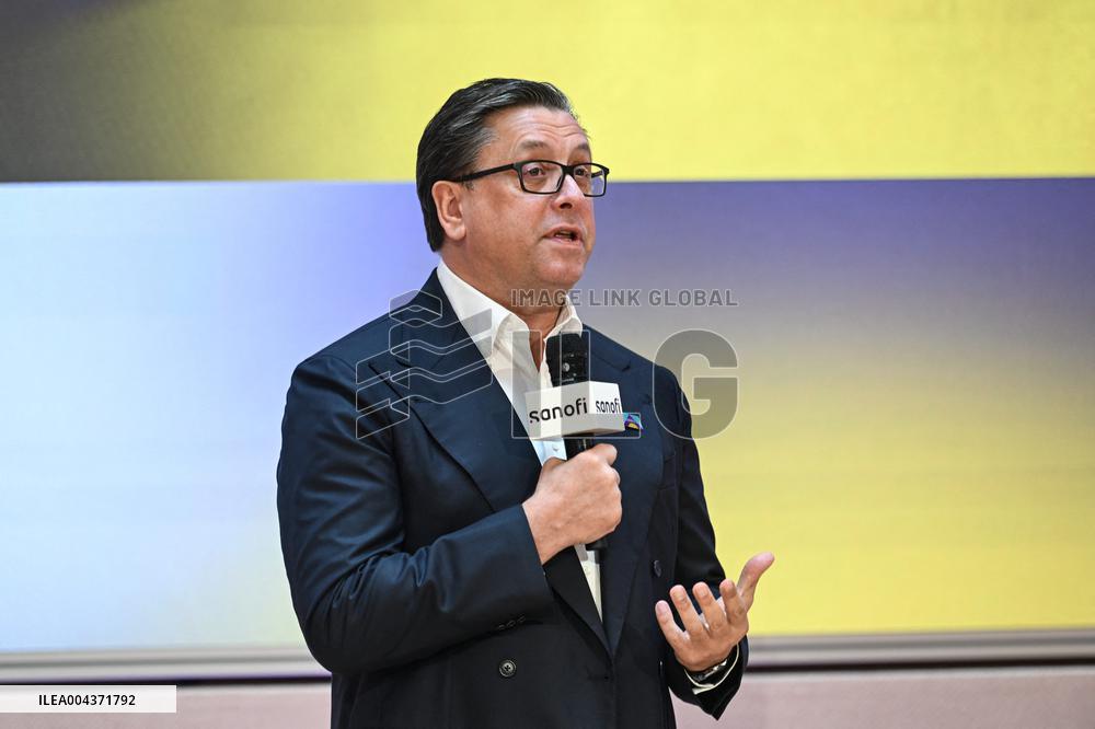 Reveal of Mc Laren Racing Car for The 24 Hours of Le Mans - Paris