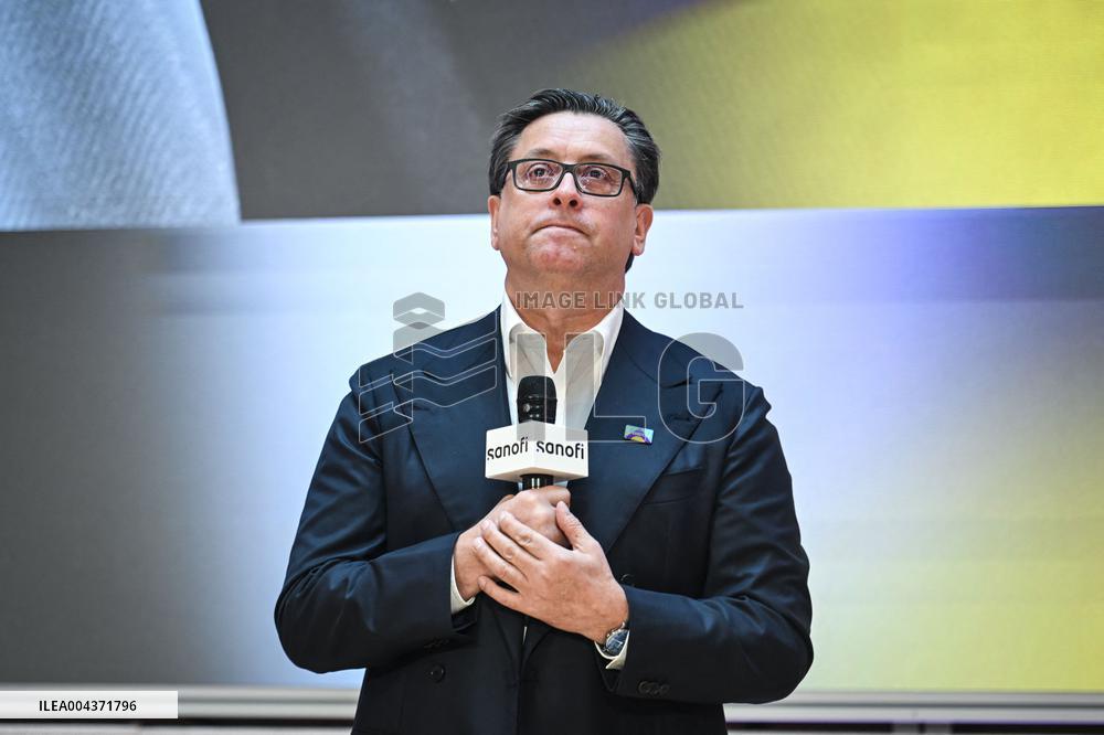 Reveal of Mc Laren Racing Car for The 24 Hours of Le Mans - Paris