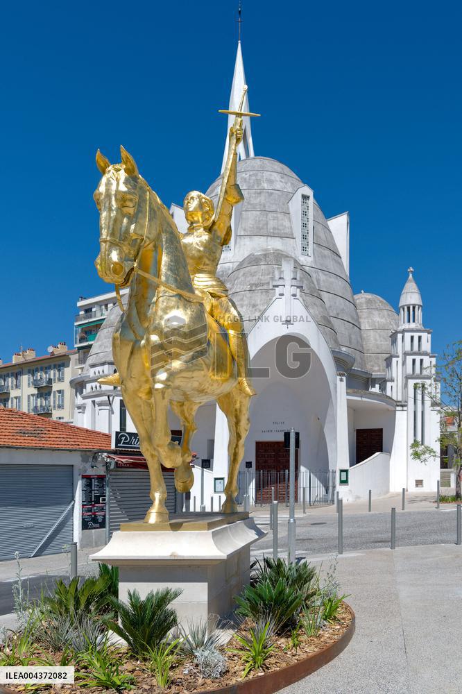 Jeanne d Arc statue in front of the Sainte Jeanne d Arc church - Nice