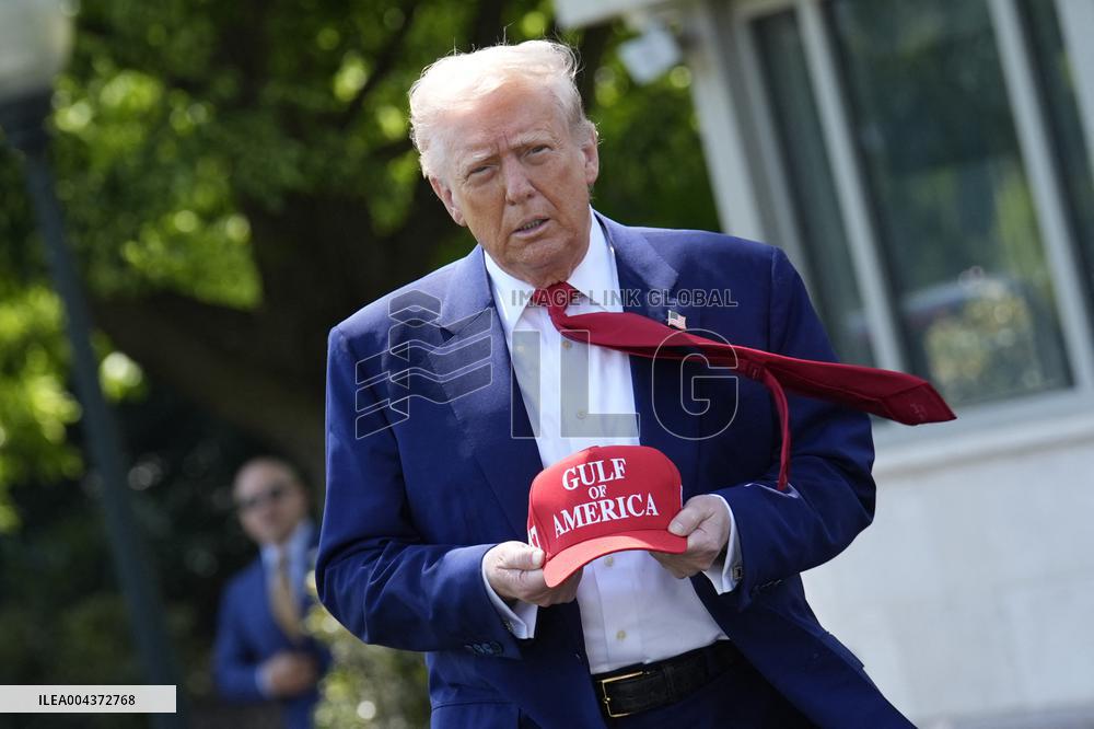 Donald Trump departs to Michigan - Washington