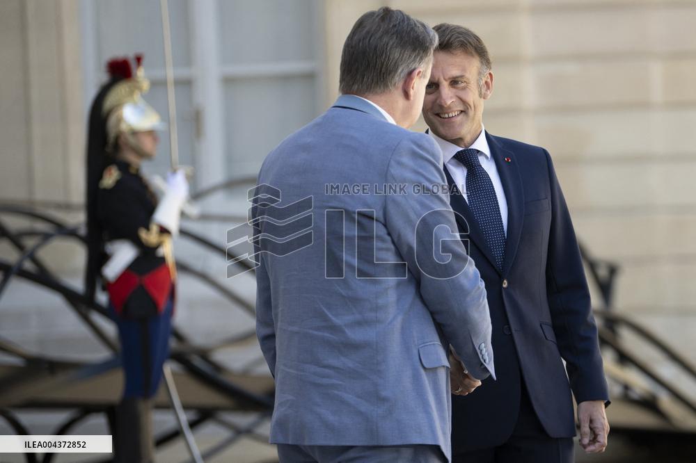 France's President Emmanuel Macron and Belgium's Prime Minister Bart De Wever