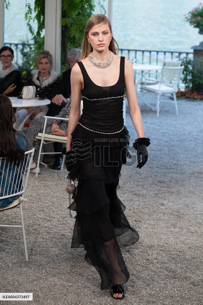 Chanel Cruise 2025 Runway