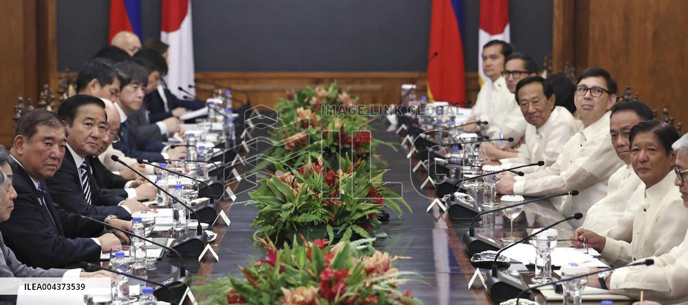 Japan-Philippines leaders' meeting in Manila