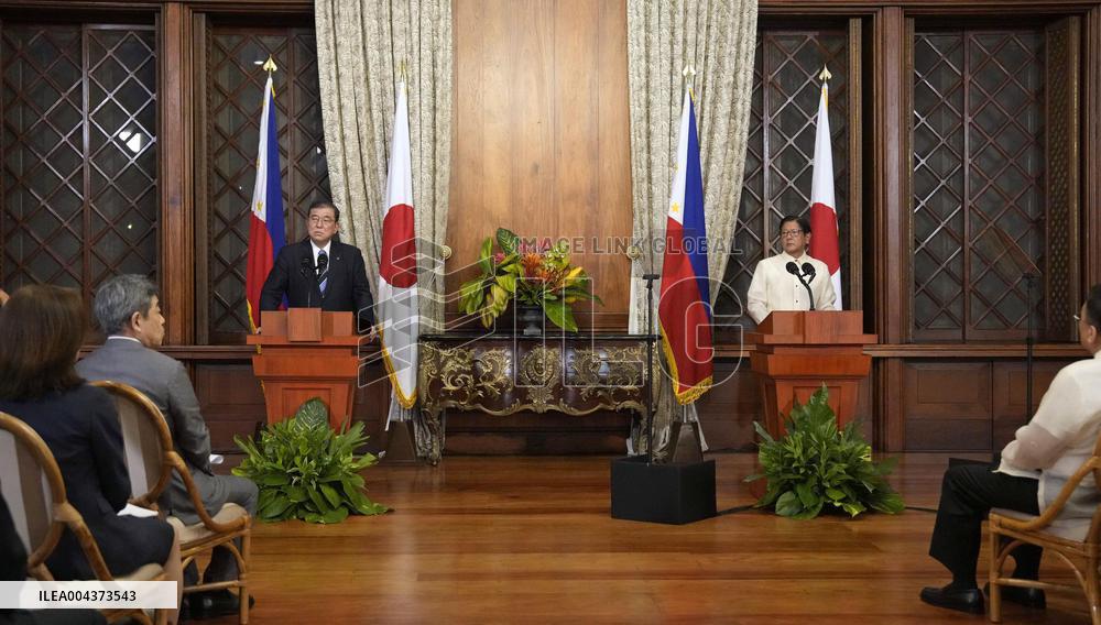 Japan-Philippines leaders' meeting in Manila