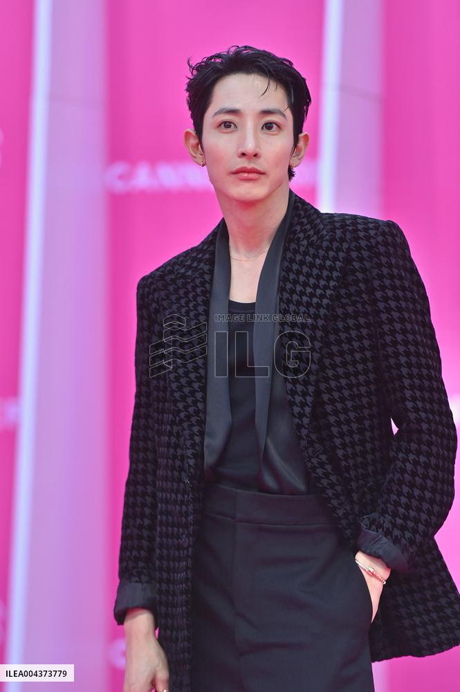 Pink Carpet at 8th Canneseries International Festival - Cannes