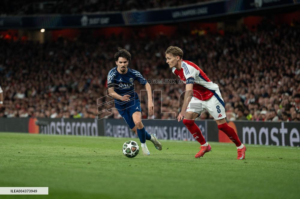 UEFA Champions League - Arsenal v Paris Saint-Germain