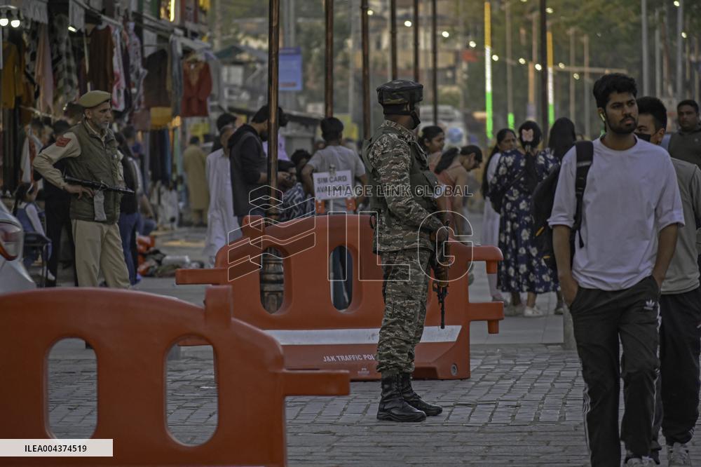 Tensions Escalate Between India and Pakistan - Srinagar