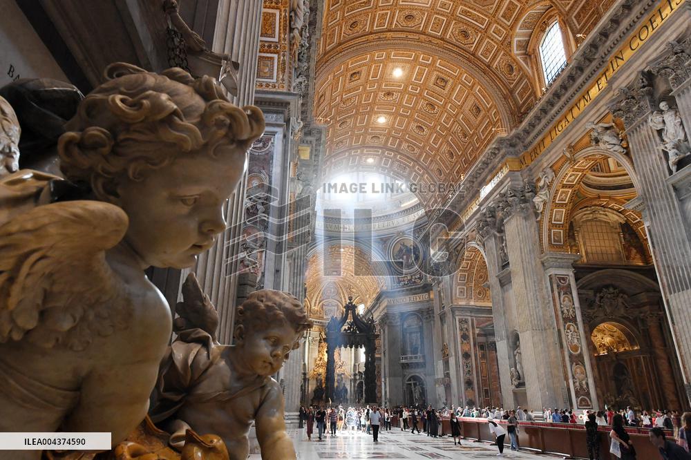 Behind The Scenes Of The Vatican