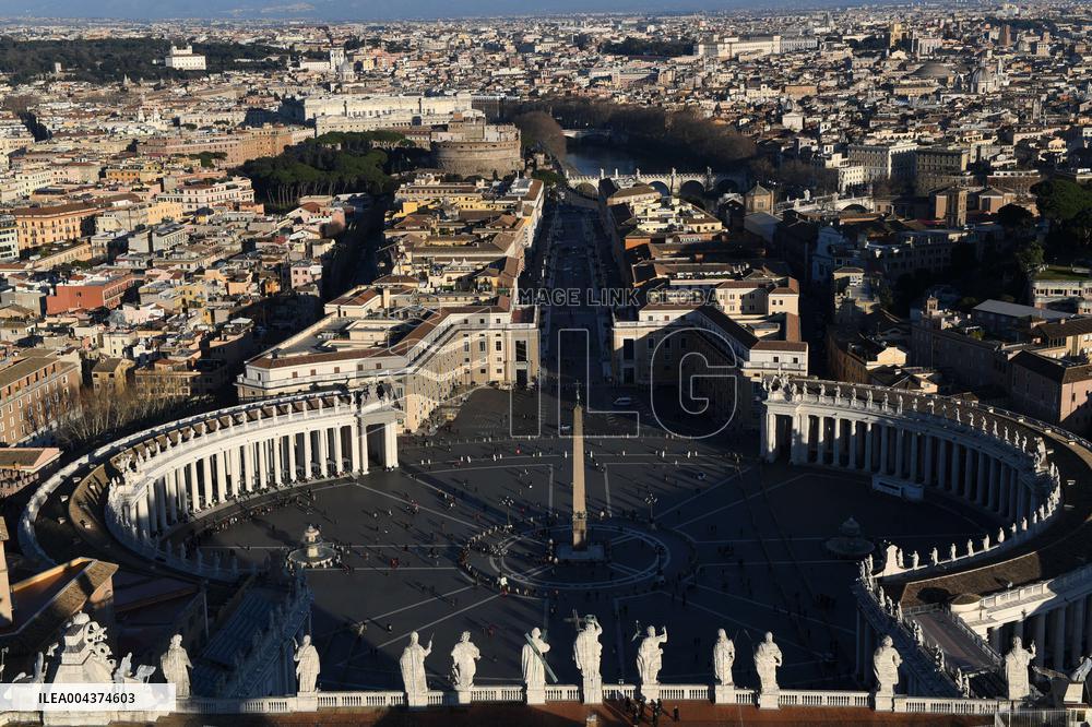 Behind The Scenes Of The Vatican