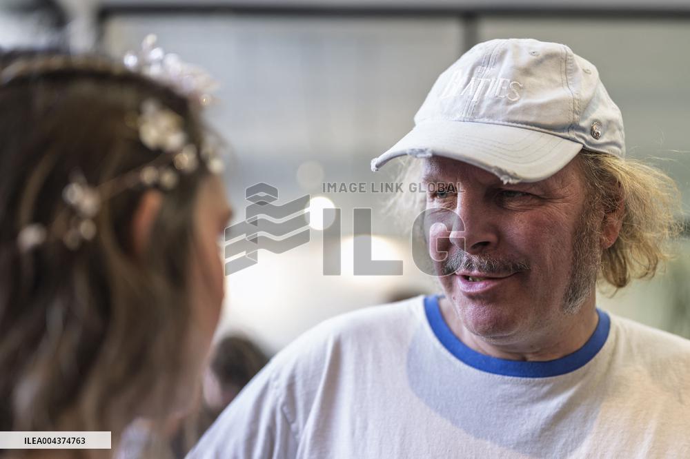 Philippe Katerine Exhibition Opens for Lille3000 Fiesta - Lille