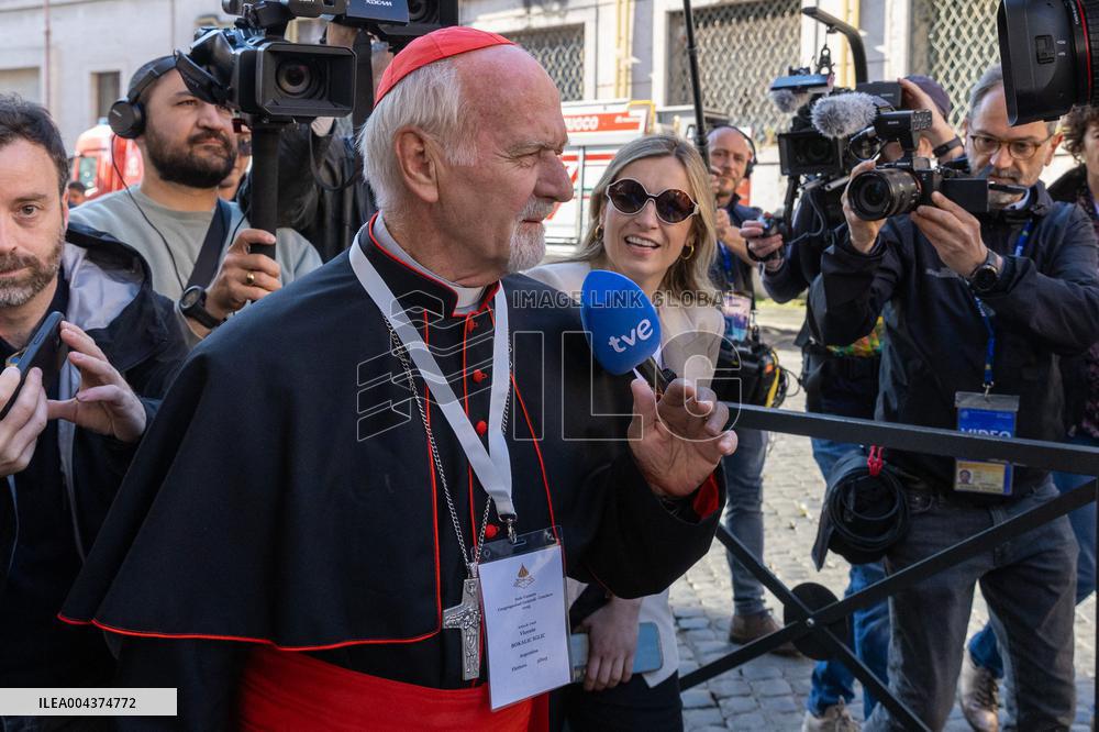 Sixth Vatican Congregation Meeting - Vatican